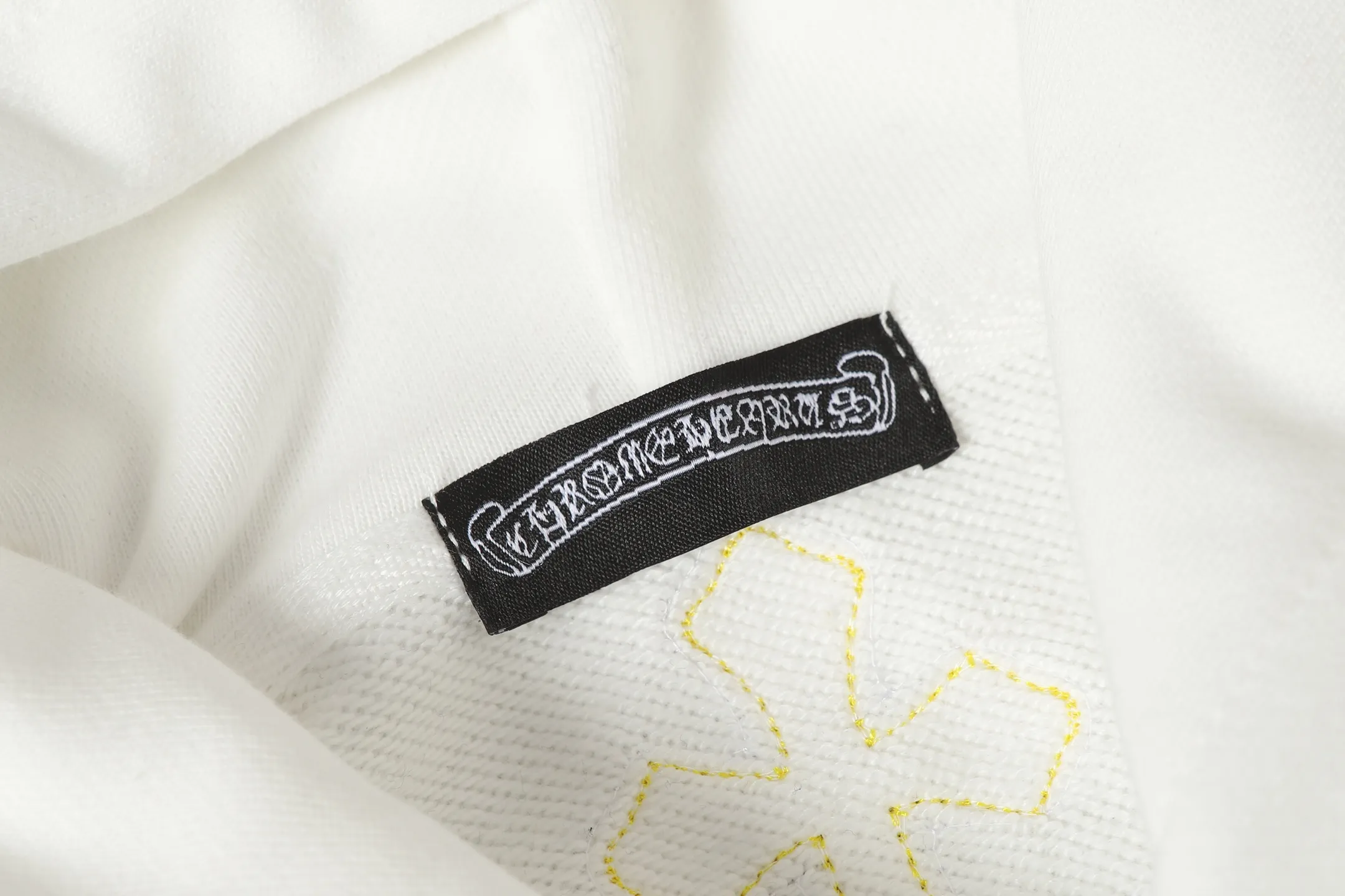 P280 #L3190 cross-border model. Those who pursue quality should not place an order. -Chrome Hearts/Chrome Hearts graffiti spoof printed leather cross✝️Hooded sweatshirt - High weight, high density and high quality. The wool is soft, delicate and skin-friendly. It feels soft and silky. It has excellent warmth and skin-friendly properties. M L XL